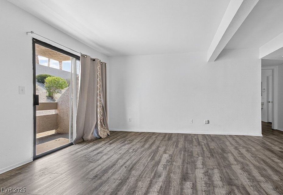 3720 Desert Marina Dr APT 29 Laughlin, NV 89029 - Thumbnail 5