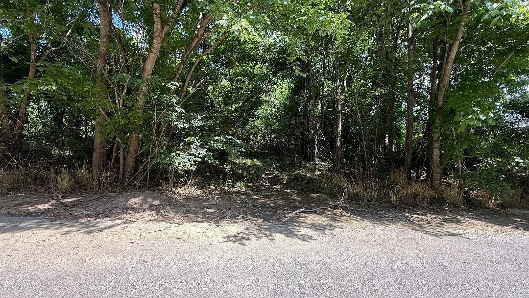 5137 Tully Rd Memphis, TN 38109 - Thumbnail 5