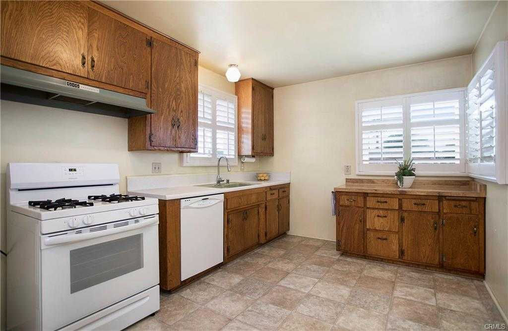 9849 Whiteland Street, Pico Rivera, CA, USA, 90660 - Thumbnail 5