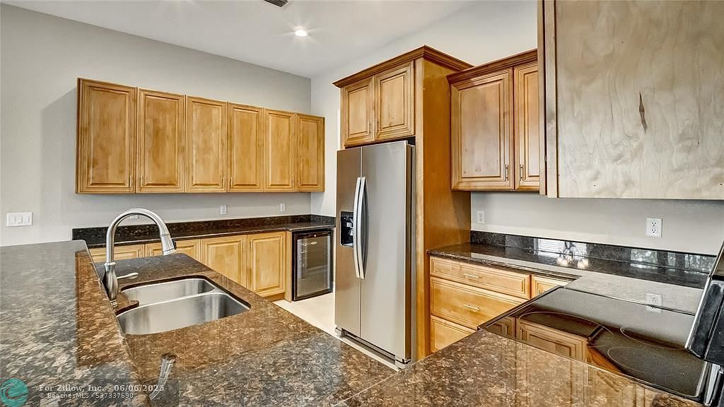 2105 SE 5th St #2105 Pompano Beach, FL 33062 - Thumbnail 5