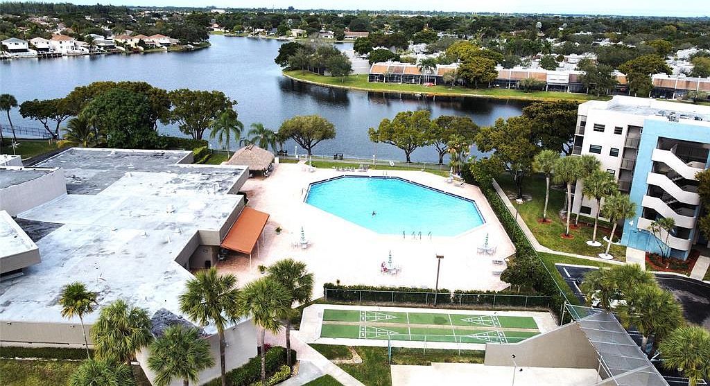 1101 Colony Point Cir APT 123 Pembroke Pines, FL 33026 - Thumbnail 5