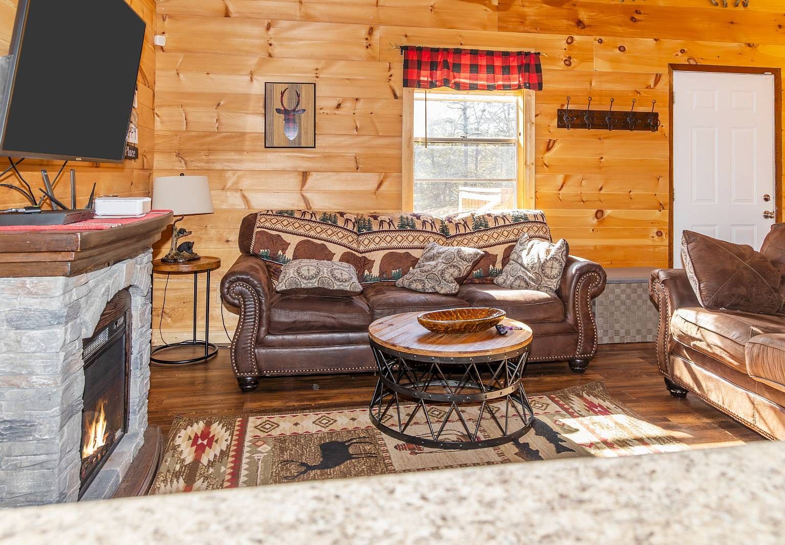 3041 Engle Town Rd Sevierville, TN 37862 - Thumbnail 5