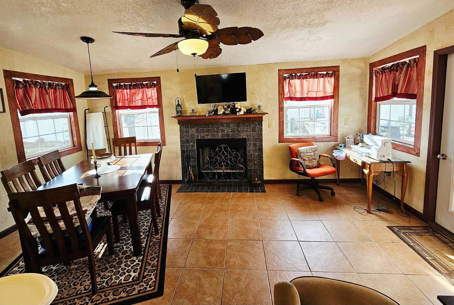 1705 Primrose Ct Sevierville, TN 37862 - Thumbnail 5