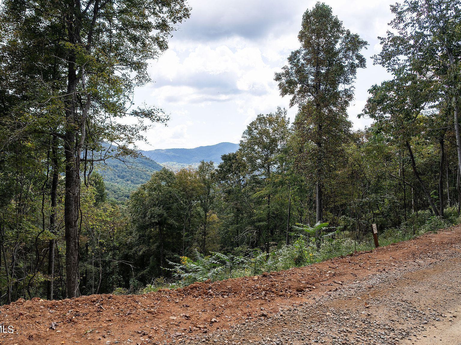 54 Summerfield Dr Butler, TN 37640 - Thumbnail 5