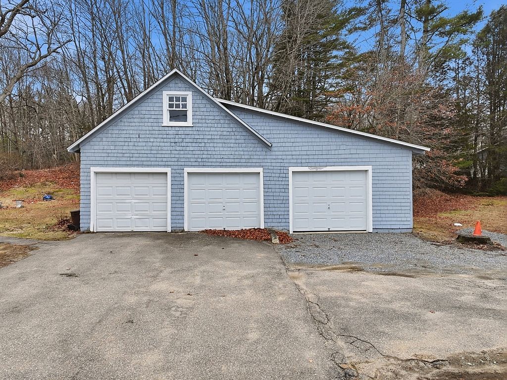 414 Liberty St Pawcatuck, CT 06379 - Thumbnail 5