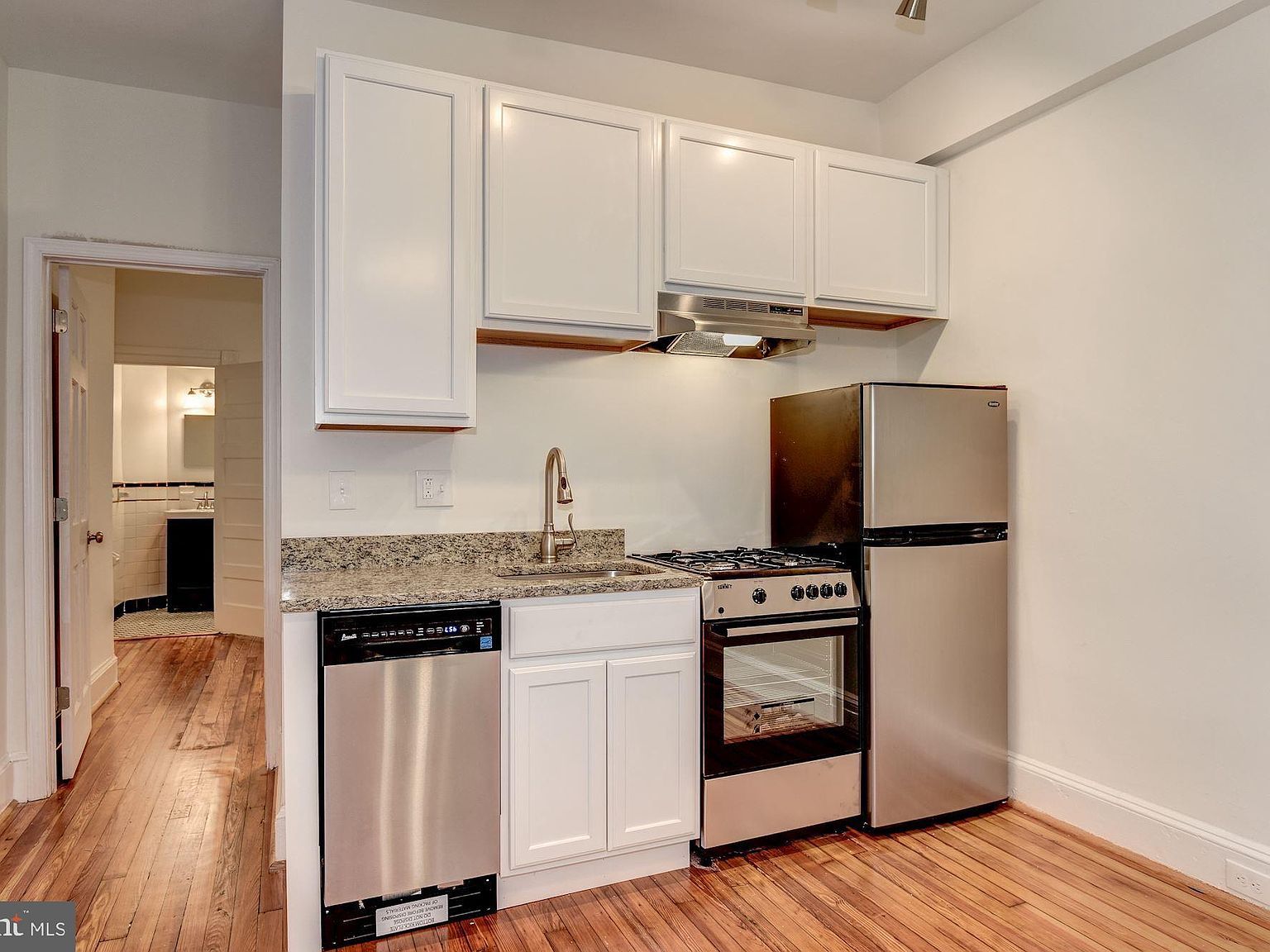 1674 Irving St NW Washington, DC 20010 - Thumbnail 5