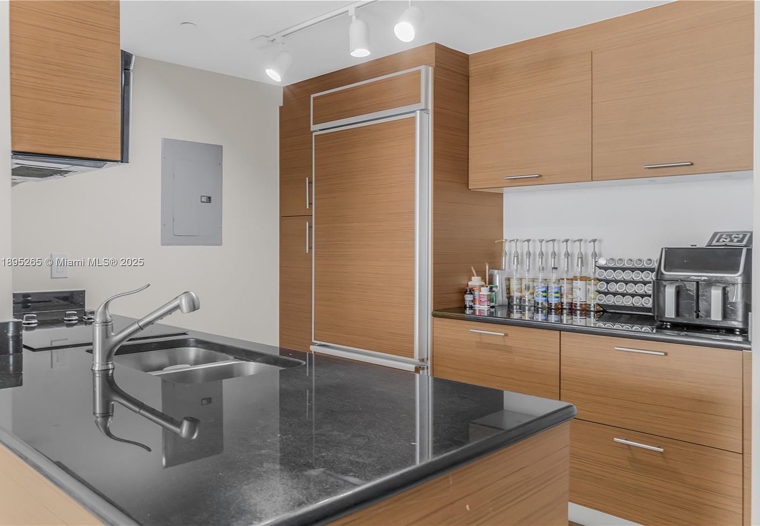 50 Biscayne Blvd APT 1505 Miami, FL 33131 - Thumbnail 5