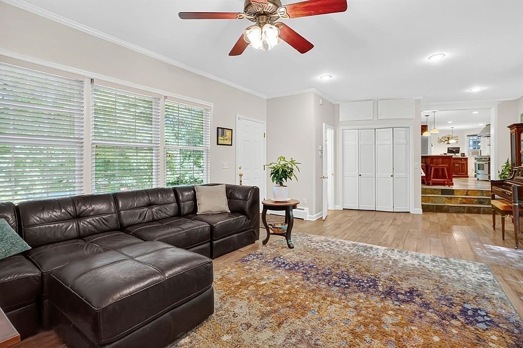 68 Monson Rd Wilbraham, MA 01095 - Thumbnail 5