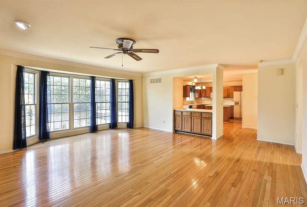 2922 Diekamp Farm Trl Saint Charles, MO 63303 - Thumbnail 5