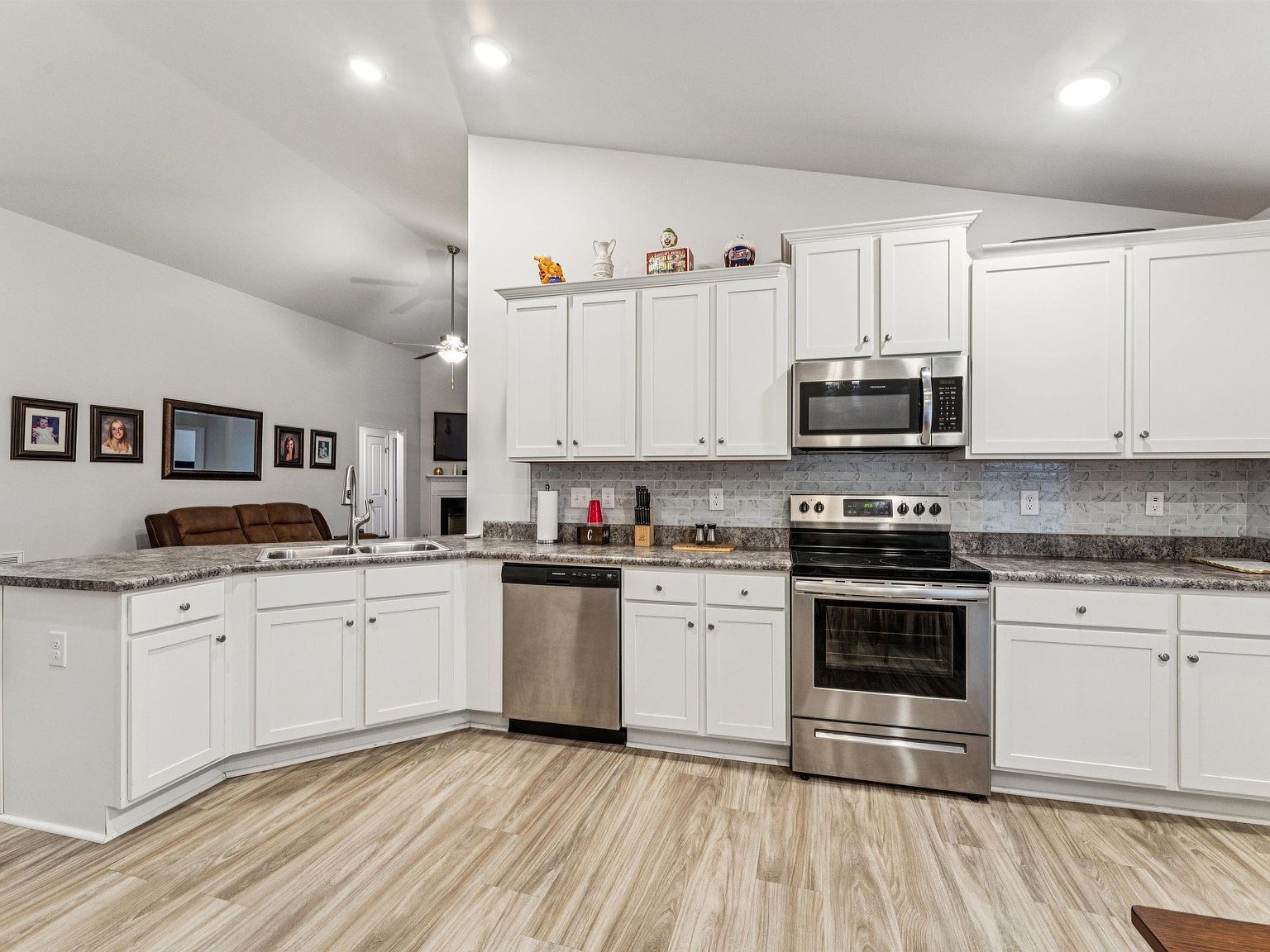 415 Black Creek Trl Odenville, AL 35120 - Thumbnail 5