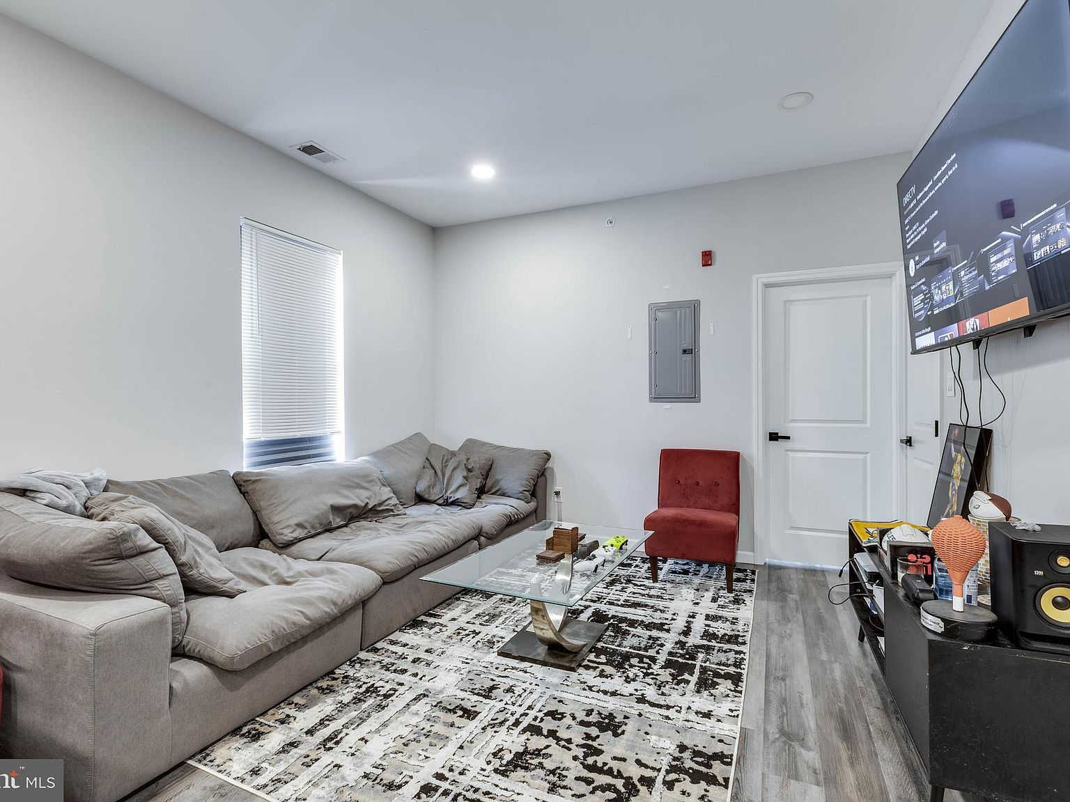 623 W Oxford St Philadelphia, PA 19122 - Thumbnail 5