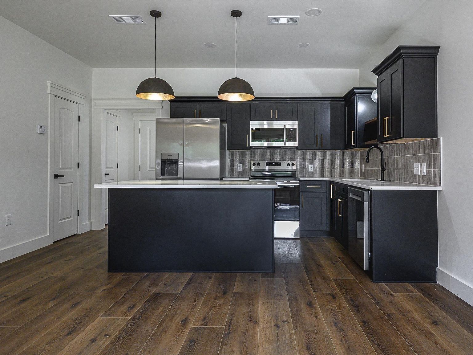 918 Reine St Mena, AR 71953 - Thumbnail 5