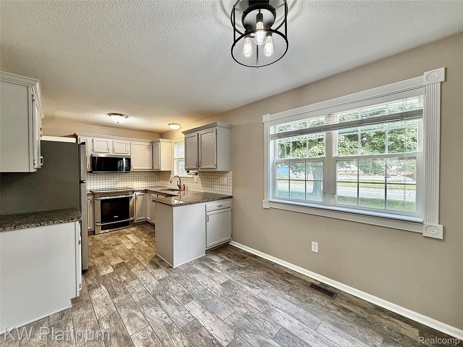 1449 Whispering Woods Marysville, MI 48040 - Thumbnail 5