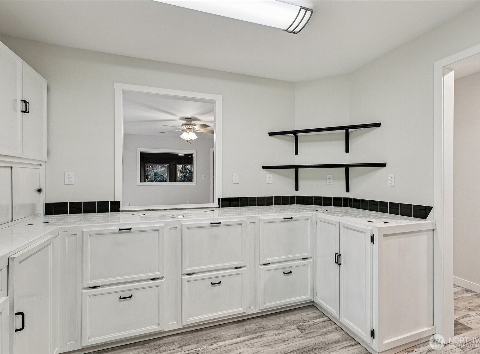 1095 Worthy Pl Greenbank, WA 98253 - Thumbnail 5