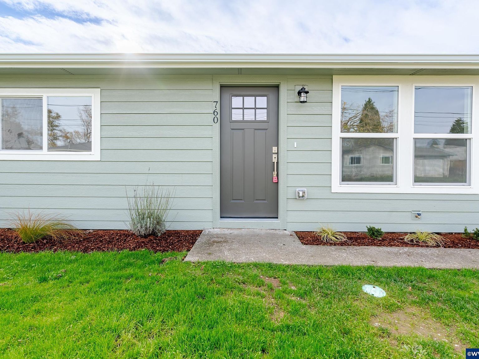 760 E Elmore St Lebanon, OR 97355 - Thumbnail 5