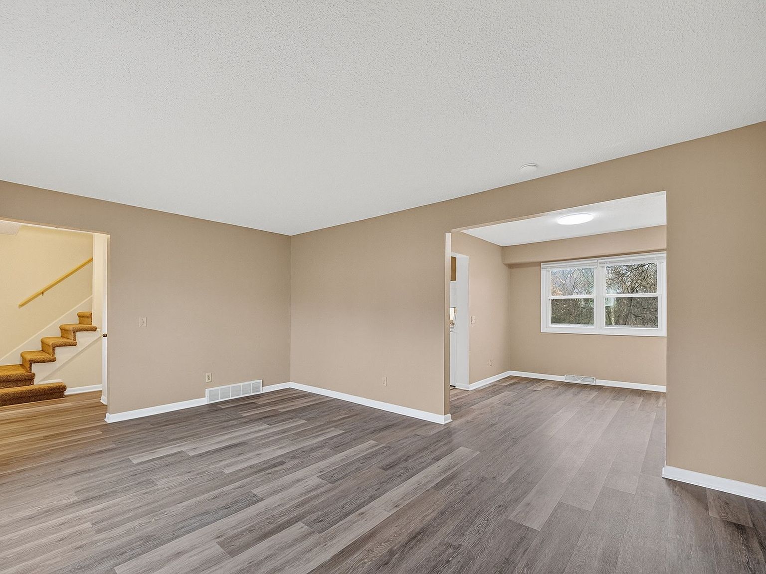 323 E Broad St Des Moines, IA 50315 - Thumbnail 5