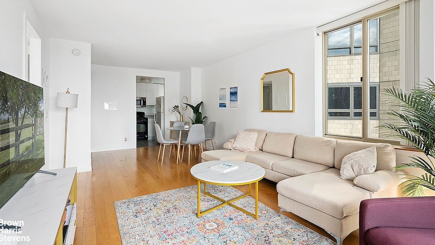 236 E 47th St APT 30B New York, NY 10017 - Thumbnail 5