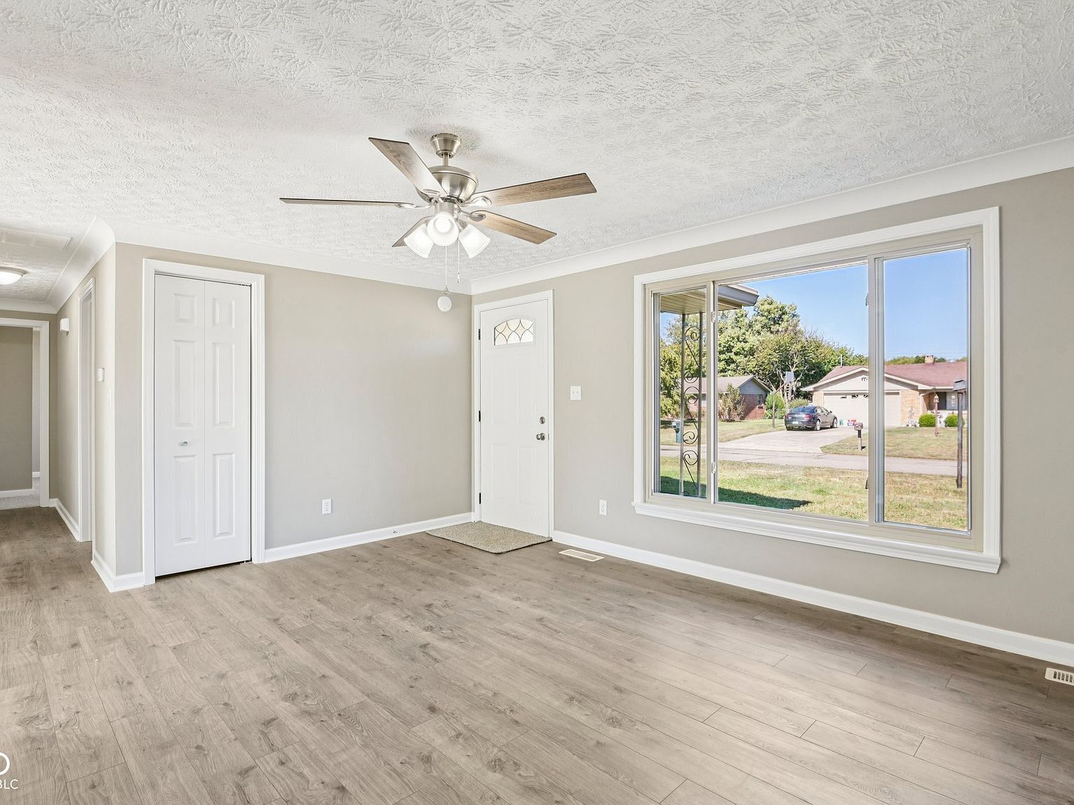 311 Fall Creek Dr Anderson, IN 46013 - Thumbnail 5