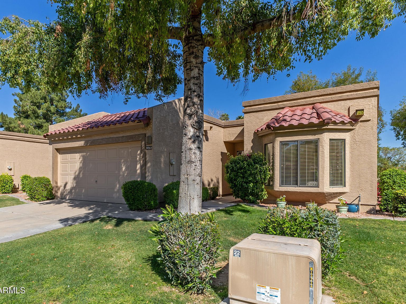 9712 W Tonto Ln Peoria, AZ 85382 - Thumbnail 5