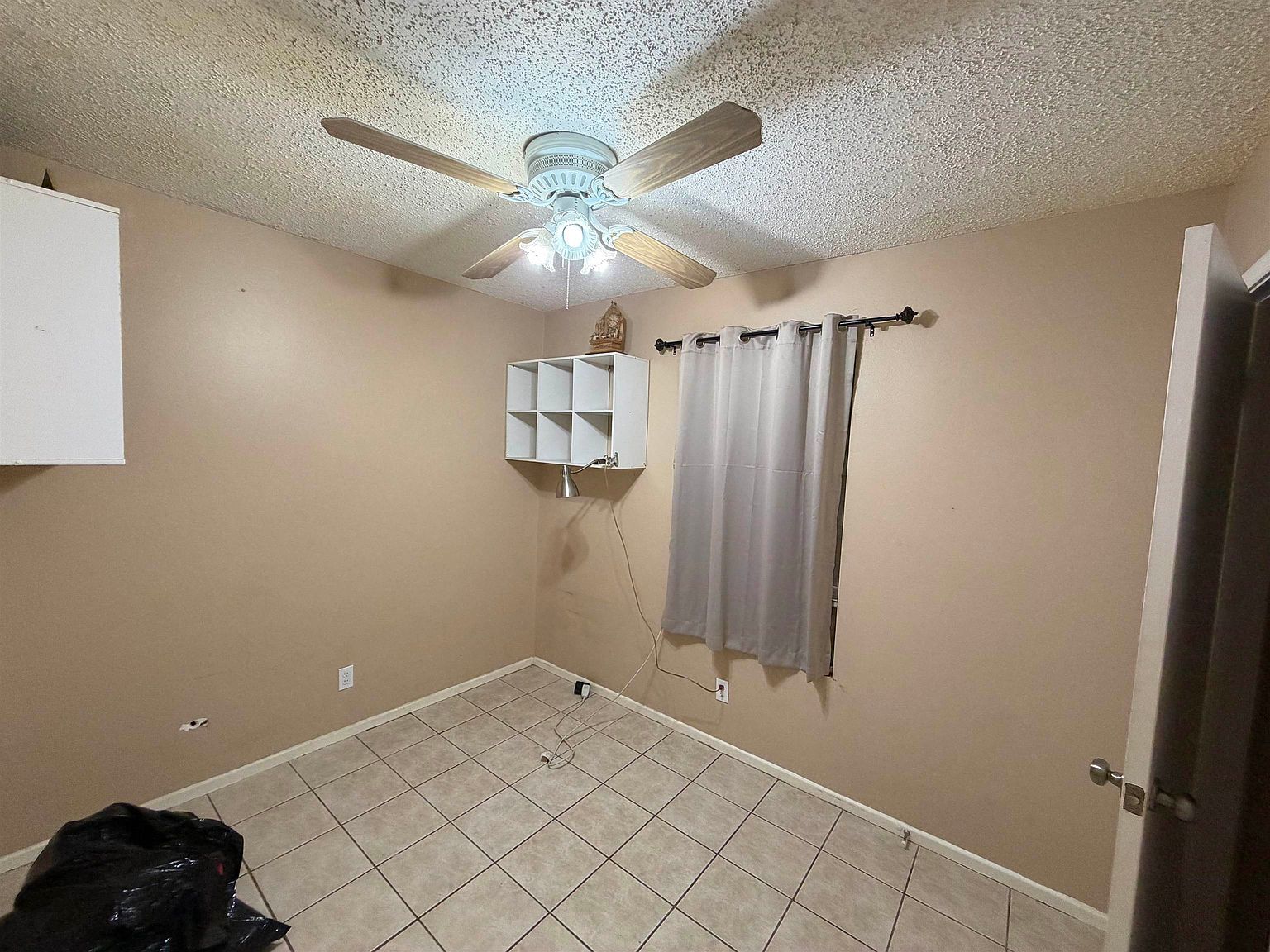 312 Larga Vista Dr Laredo, TX 78043 - Thumbnail 5