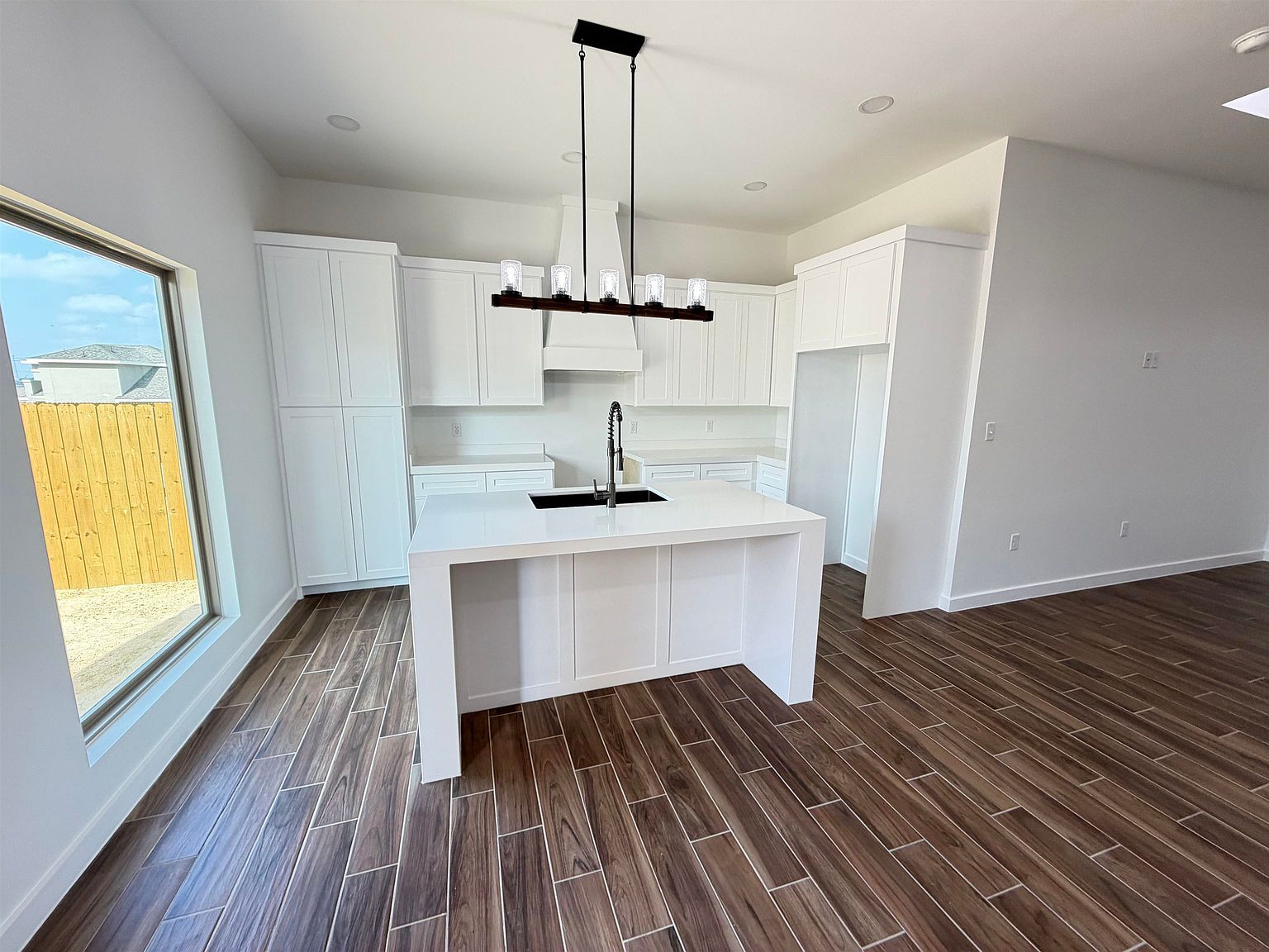 5129 Nispero Ln Laredo, TX 78046 - Thumbnail 5