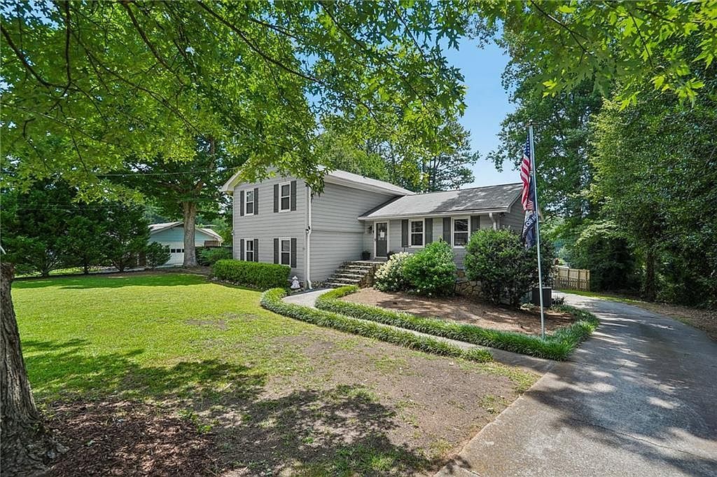 4852 Arrowhead Trail West SW Lilburn, GA 30047 - Thumbnail 5