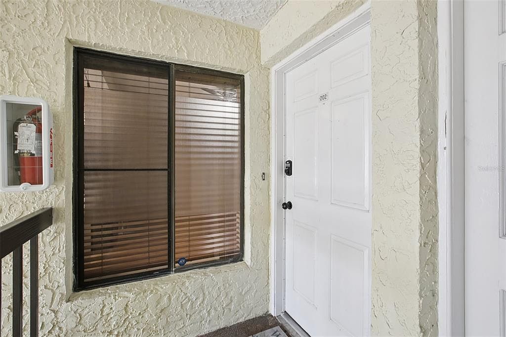 7300 Sunshine Skyway Ln S APT 202 Saint Petersburg, FL 33711 - Thumbnail 5