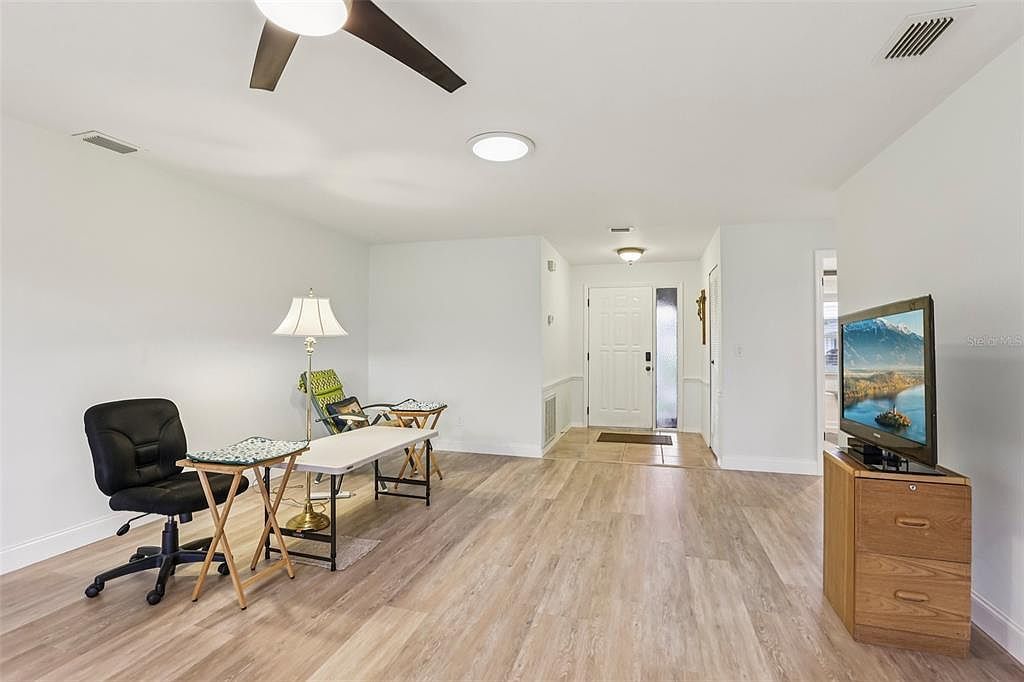 2603 Lancaster Dr Sun City Center, FL 33573 - Thumbnail 5