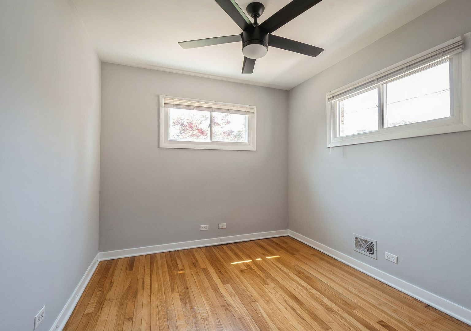 1718 Hovland Ct Evanston, IL 60201 - Thumbnail 5