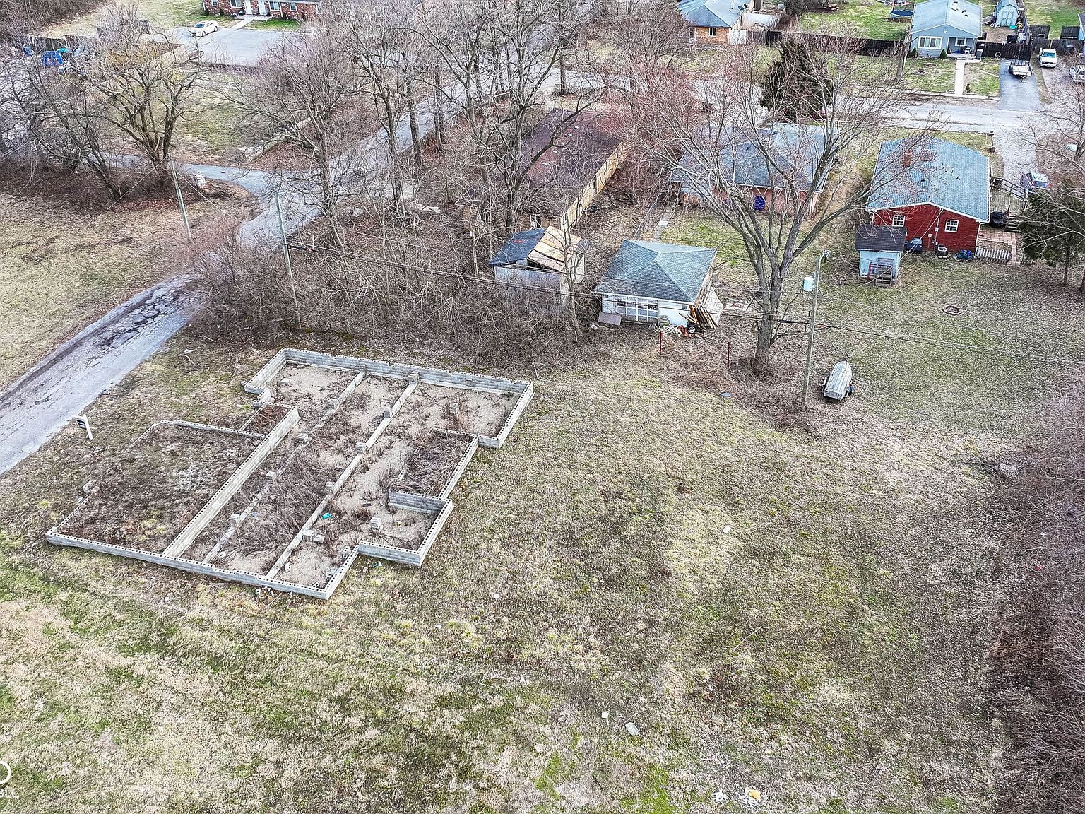 2332 Hobart Rd Indianapolis, IN 46203 - Thumbnail 5