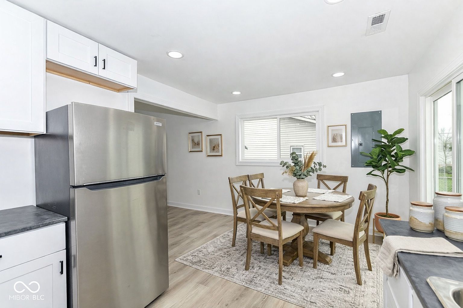 3106 E Sumner Ave Indianapolis, IN 46237 - Thumbnail 5