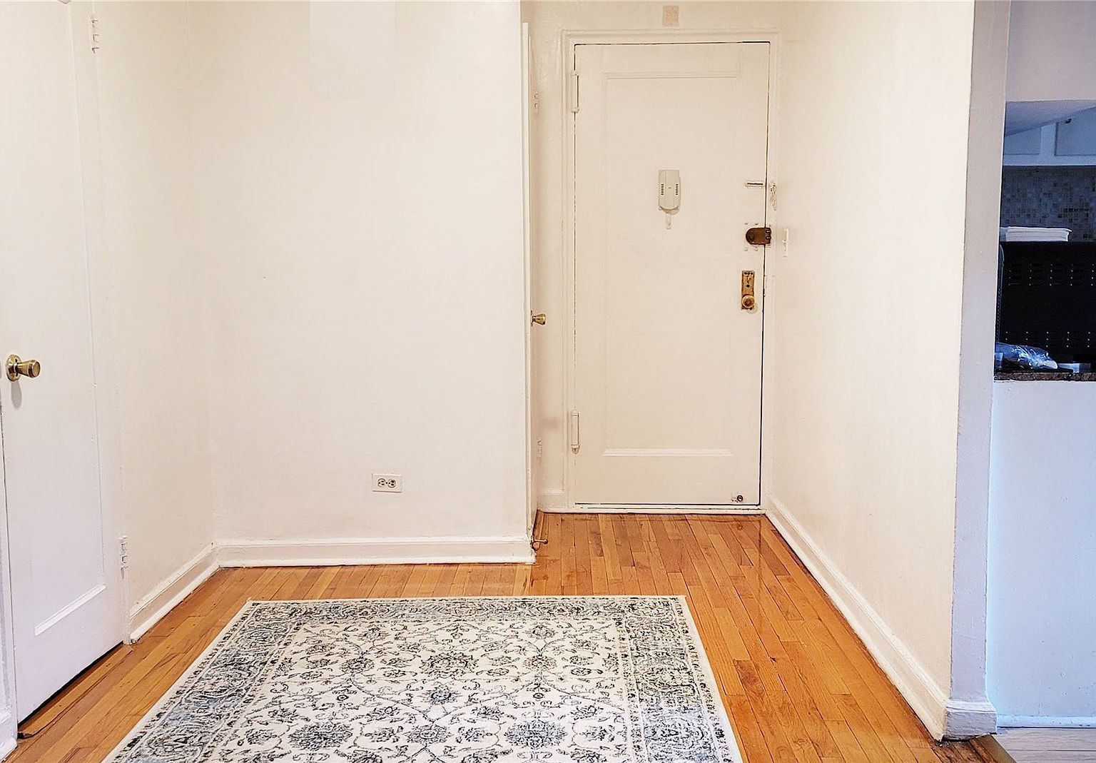 99-63 66th Ave #9E Rego Park, NY 11374 - Thumbnail 5