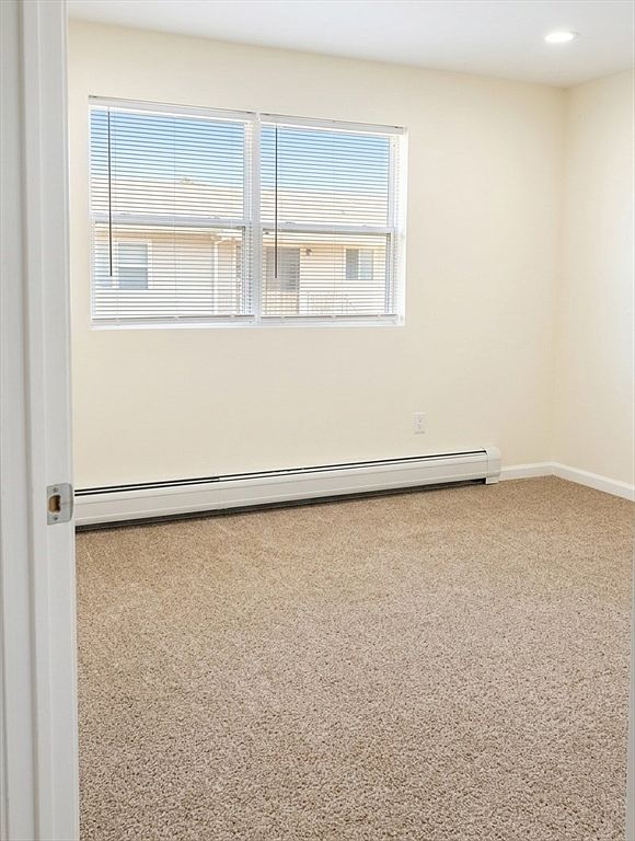 361 Hildreth St APT 24 Lowell, MA 01850 - Thumbnail 5