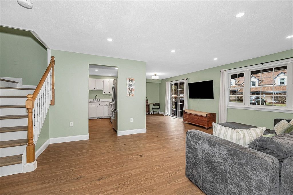 71 Kennedy Dr #71 North Chelmsford, MA 01863 - Thumbnail 5