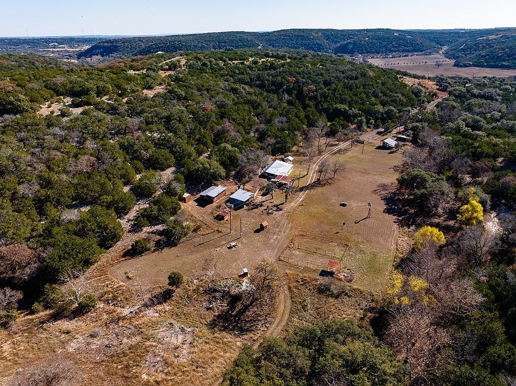 150 Coker Holw S Kerrville, TX 78028 - Thumbnail 5