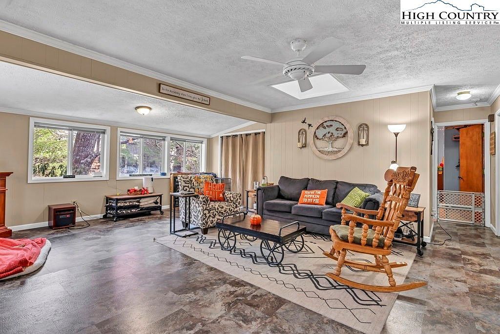 36 Larkspur Rd Newland, NC 28657 - Thumbnail 5