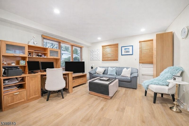 12 Clinton Ln Wayne, NJ 07470 - Thumbnail 5