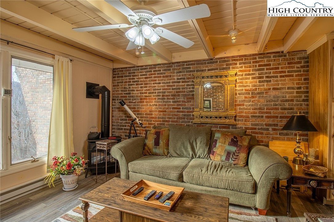 104 Snowplow Ln UNIT 7 Banner Elk, NC 28604 - Thumbnail 5