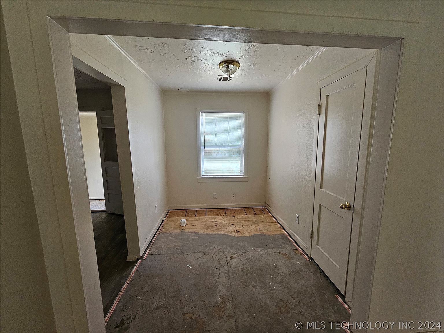 426 E 10th St Claremore, OK 74017 - Thumbnail 5