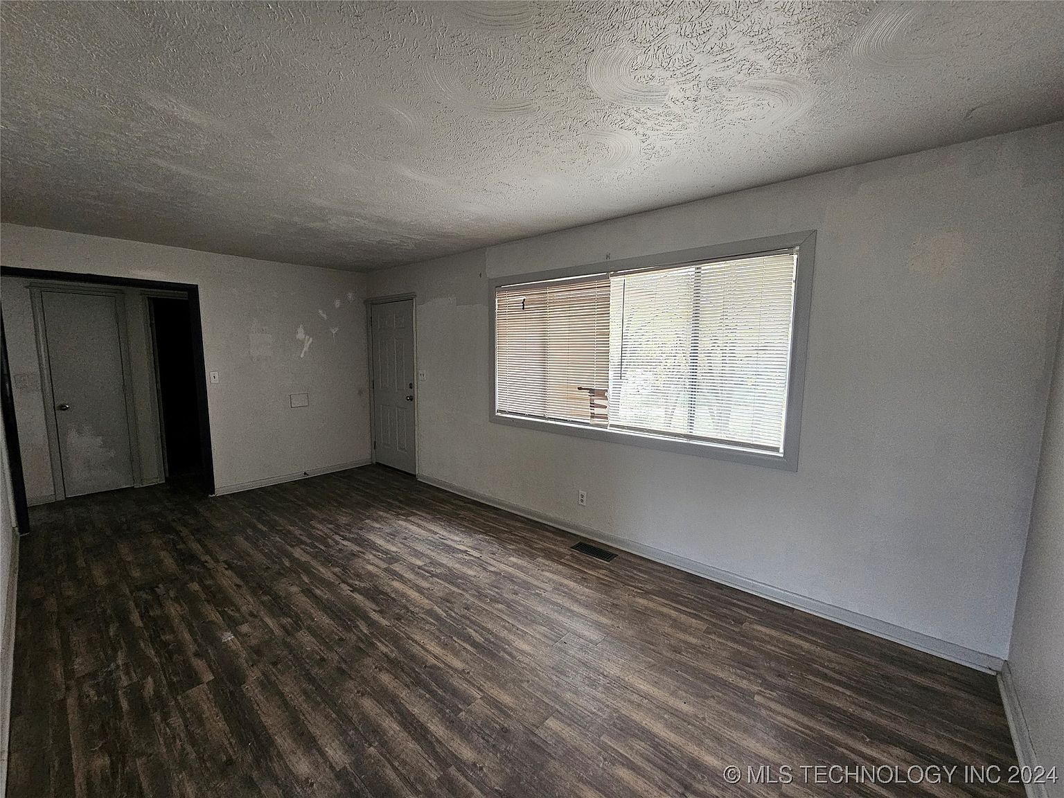 130 E Cheyenne St Langley, OK 74350 - Thumbnail 5