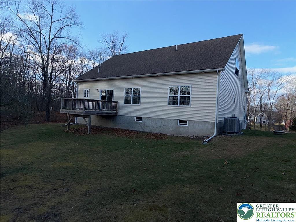 106 Hilda Ct East Stroudsburg, PA 18301 - Thumbnail 5