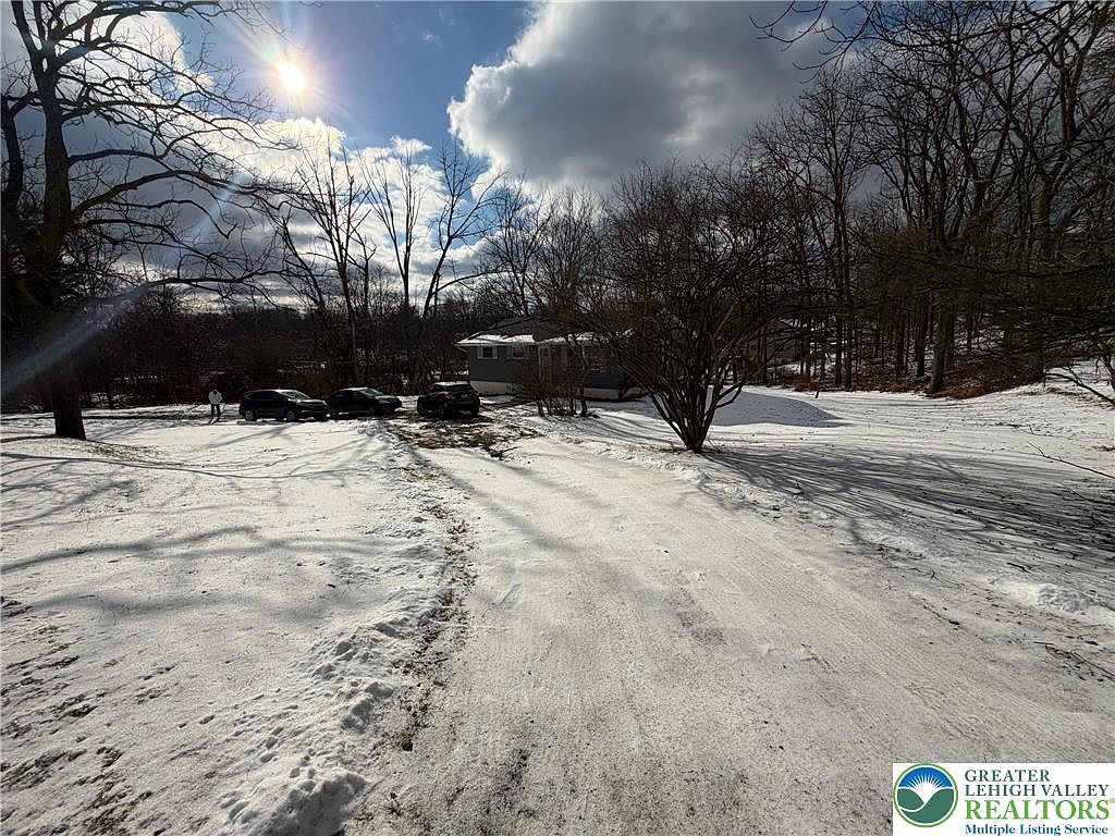 162 Independence Rd East Stroudsburg, PA 18301 - Thumbnail 5