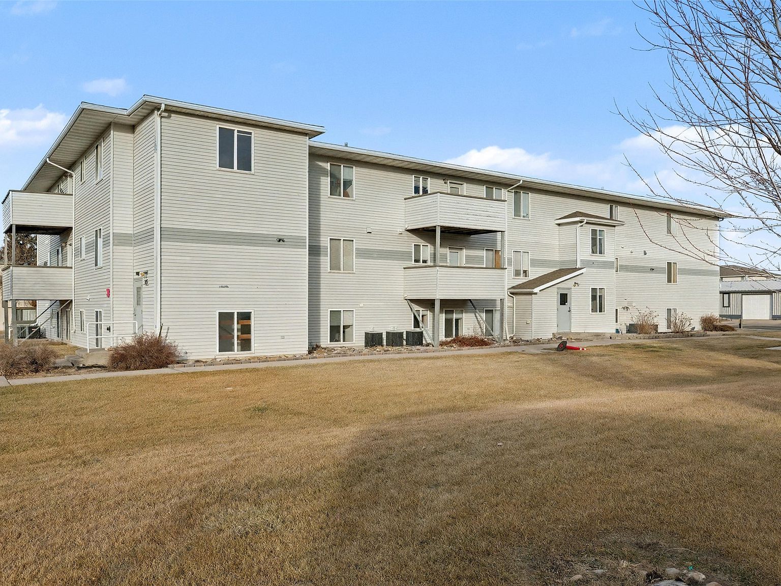 305 46th St N Great Falls, MT 59405 - Thumbnail 5