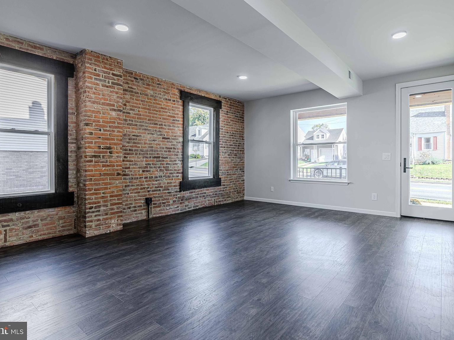 238 N Grant St Waynesboro, PA 17268 - Thumbnail 5