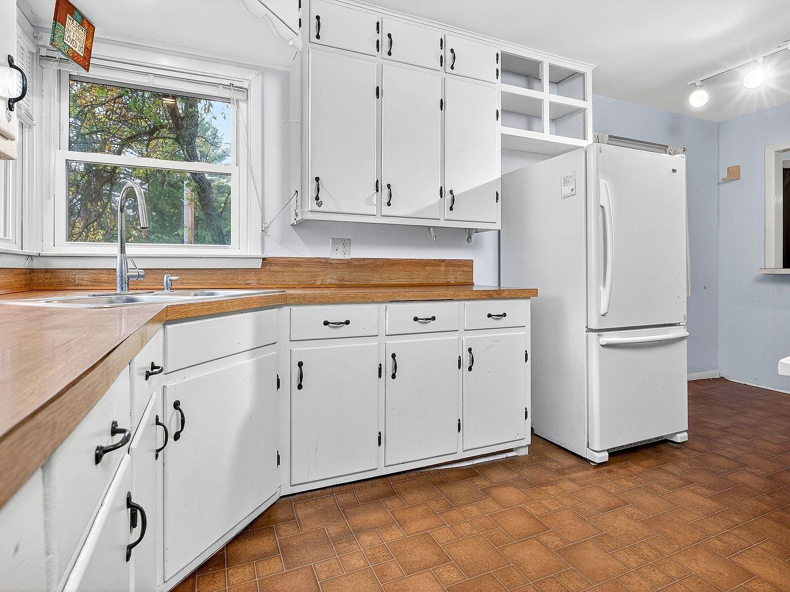 633 S Cambridge St Wautoma, WI 54982 - Thumbnail 5