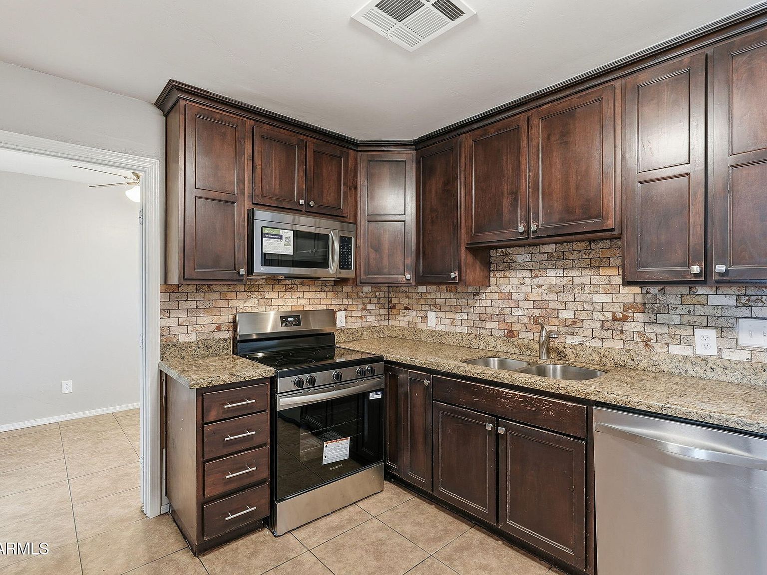 2125 E Sweetwater Ave Phoenix, AZ 85022 - Thumbnail 5