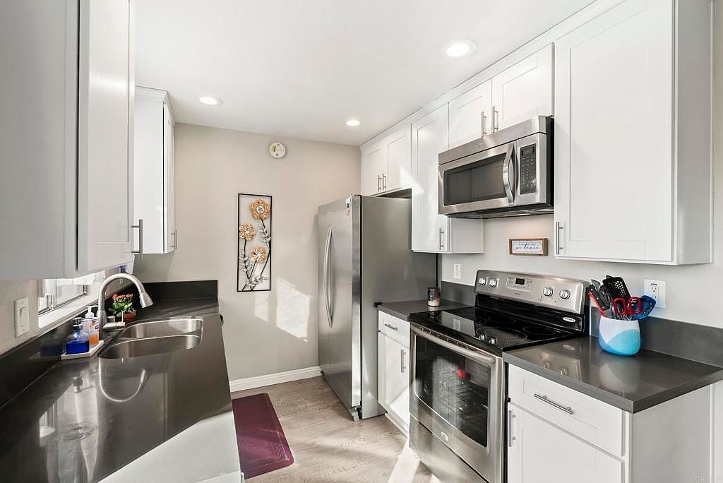 12553 Mapleview St UNIT 8 Lakeside, CA 92040 - Thumbnail 5