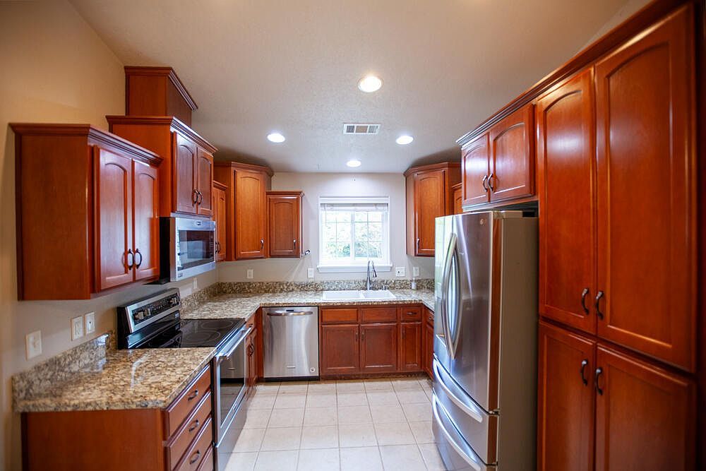 1604 Medart Ln Grants Pass, OR 97527 - Thumbnail 5