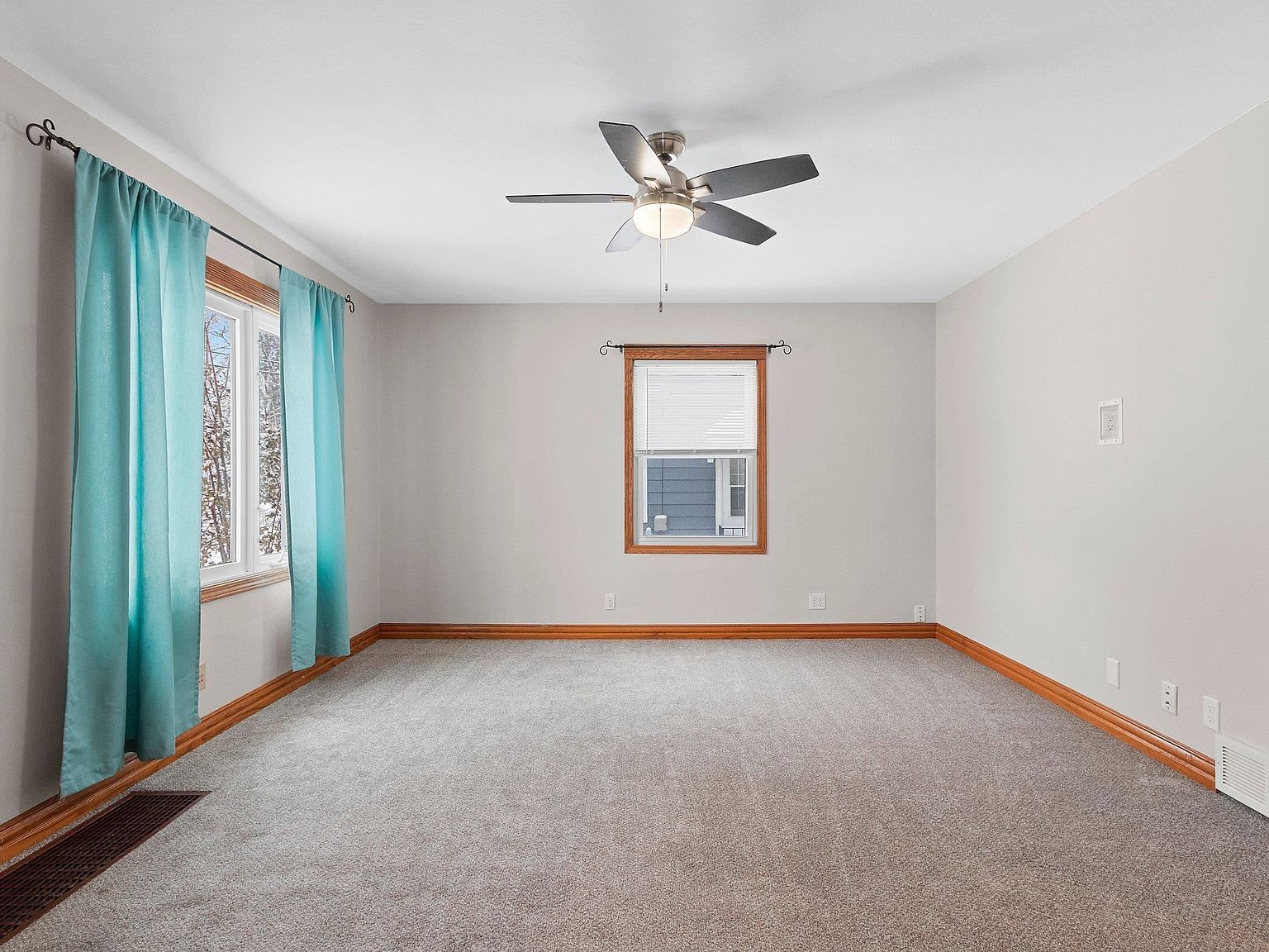 1630 Crooks St Green Bay, WI 54302 - Thumbnail 5