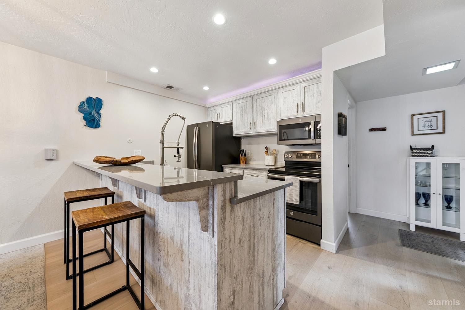 2081 Venice Dr APT 285 South Lake Tahoe, CA 96150 - Thumbnail 5